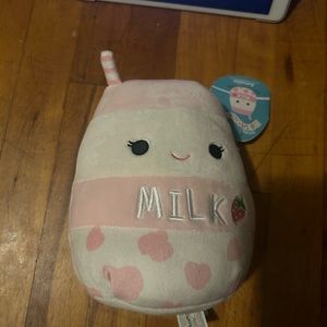 Amelie squishmallow 8”